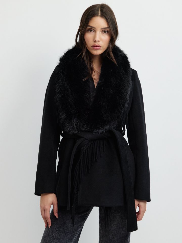 מעיל מראה פרווה בצבע שחור