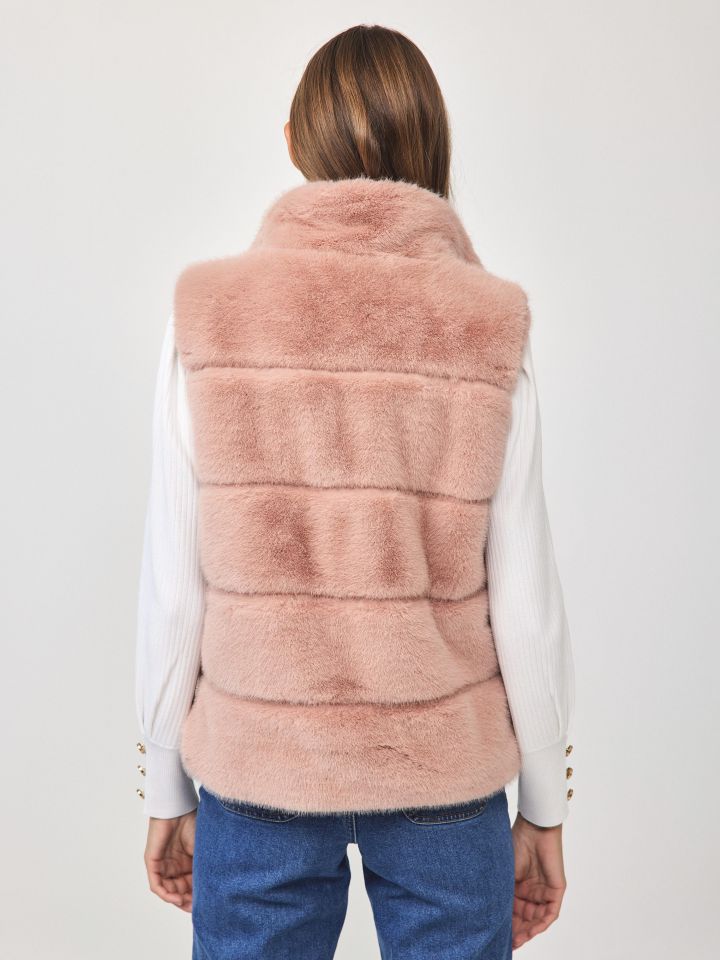 וסט דמוי פרווה  ROMI PROMO בצבע ורוד עתיק