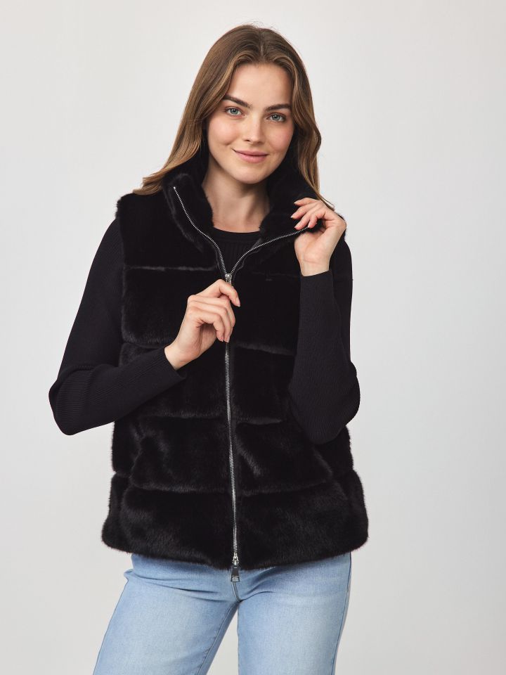 וסט דמוי פרווה  ROMI PROMO בצבע שחור