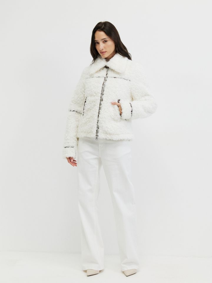 מעיל מראה פרווה פספולים בצבע אופוויט