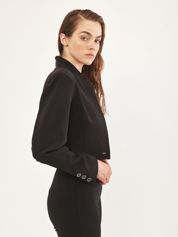 עליונית כפ’ במכפלת COMO בצבע שחור