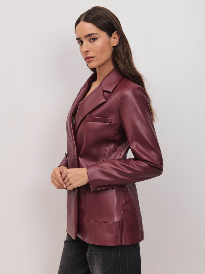 ג’קט דמוי עור זוג כפתורים בצבע בורדו