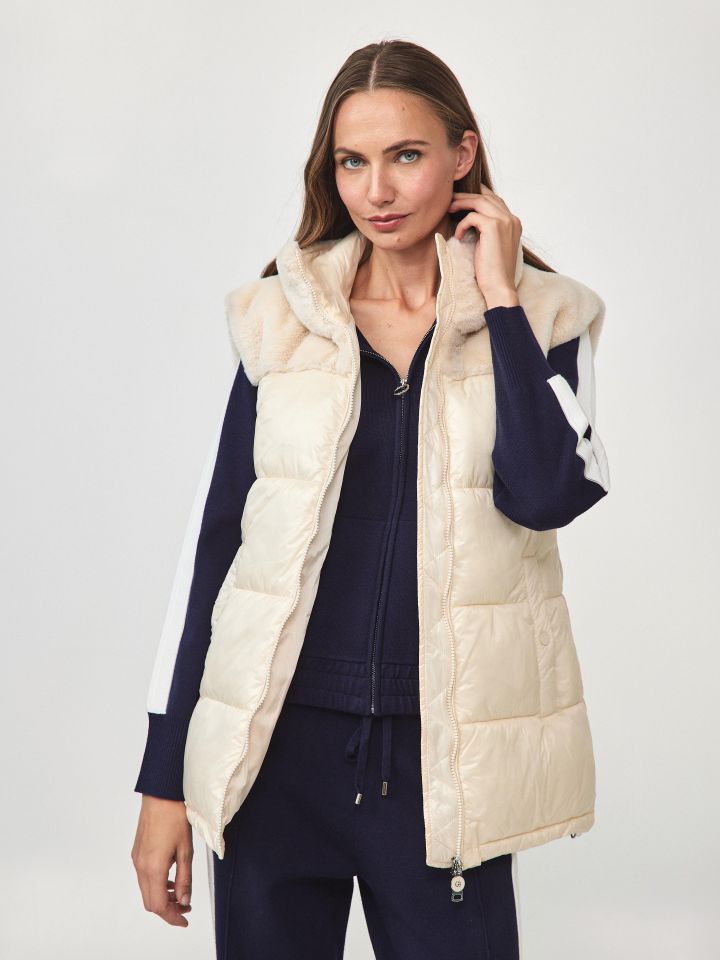 וסט שילוב דמוי פרווה PROMO בצבע אופוויט