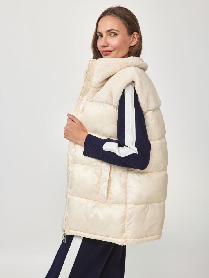 וסט שילוב דמוי פרווה PROMO בצבע אופוויט