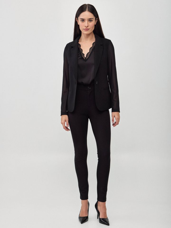 ג’קט שיפון בגב בצבע שחור