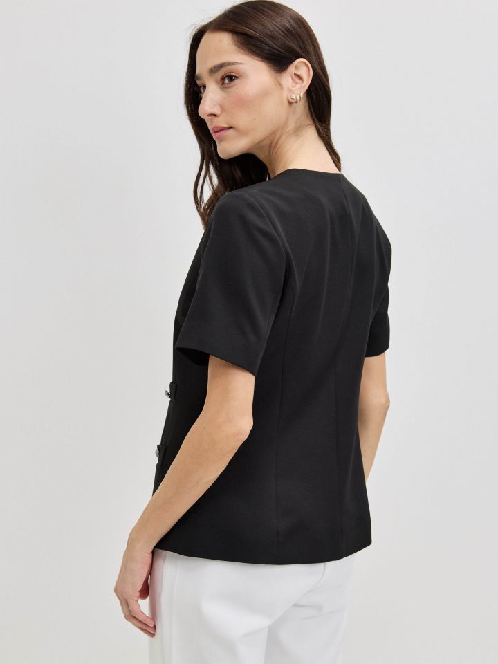 ג’קט RANI שרוול קצר בצבע שחור