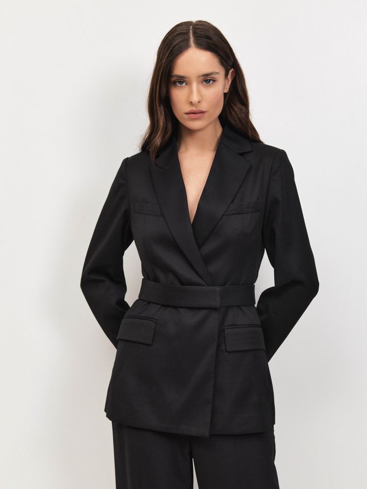 ג’קט + חגורה  PARIS בצבע שחור