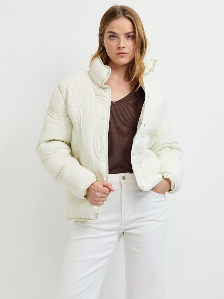 מעיל תפורים גלים PROMO בצבע שמנת