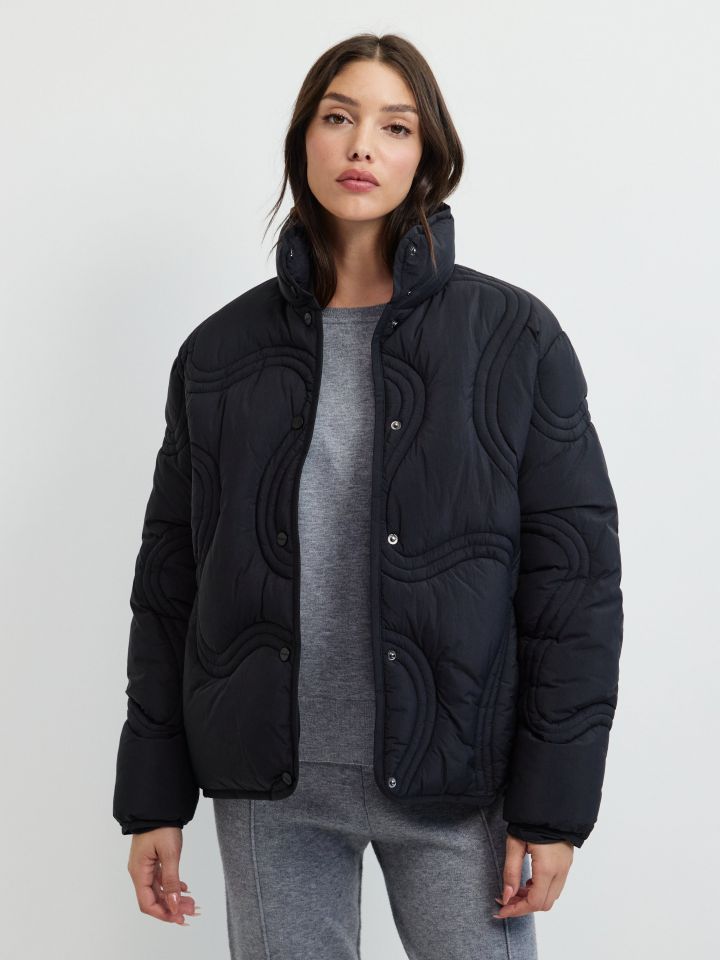 מעיל תפורים גלים PROMO בצבע שחור