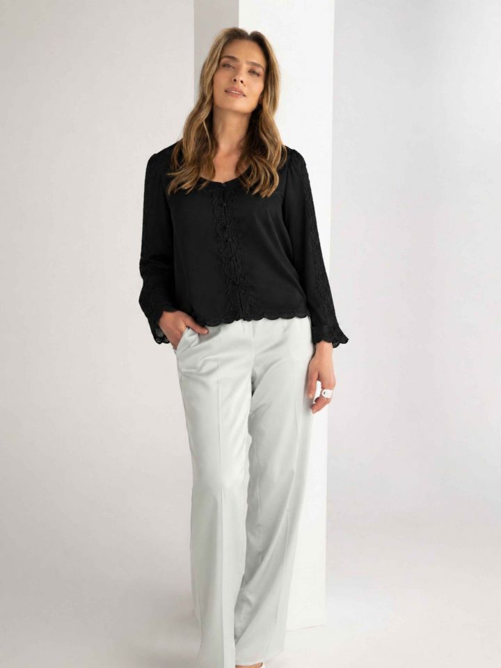 עליונית שילובי קרושה בצבע שחור