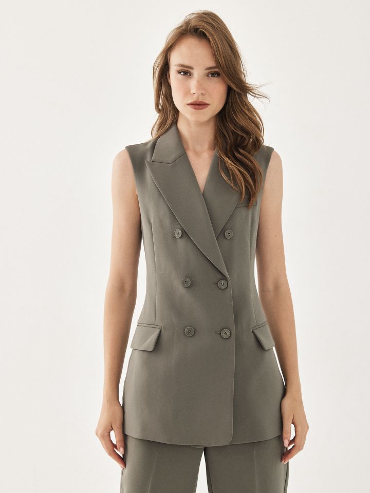 וסט כפתורים בצבע ירוק גולברי