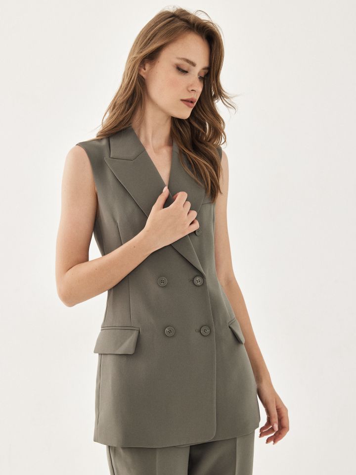 וסט כפתורים בצבע ירוק גולברי