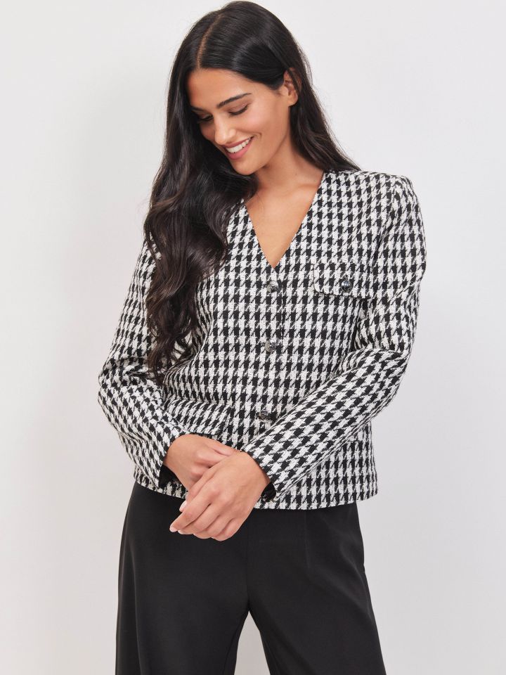 ג’קט פפיתה כפתורים בצבע פפיטה