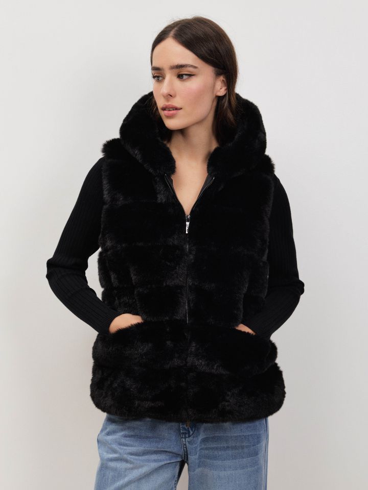 וסט שילוב PROMO בצבע שחור