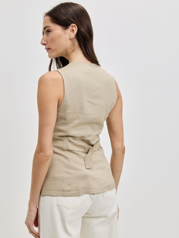 וסט מראה פישתן כפתורים בצבע מוקה