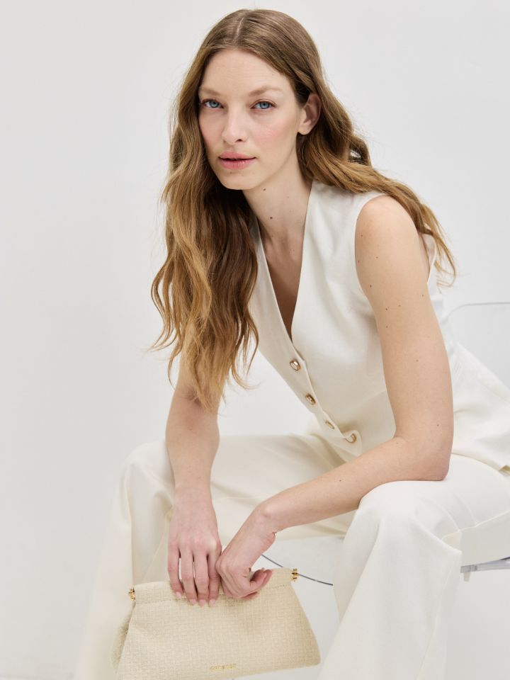 וסט מראה פישתן כפתורים בצבע שמנת