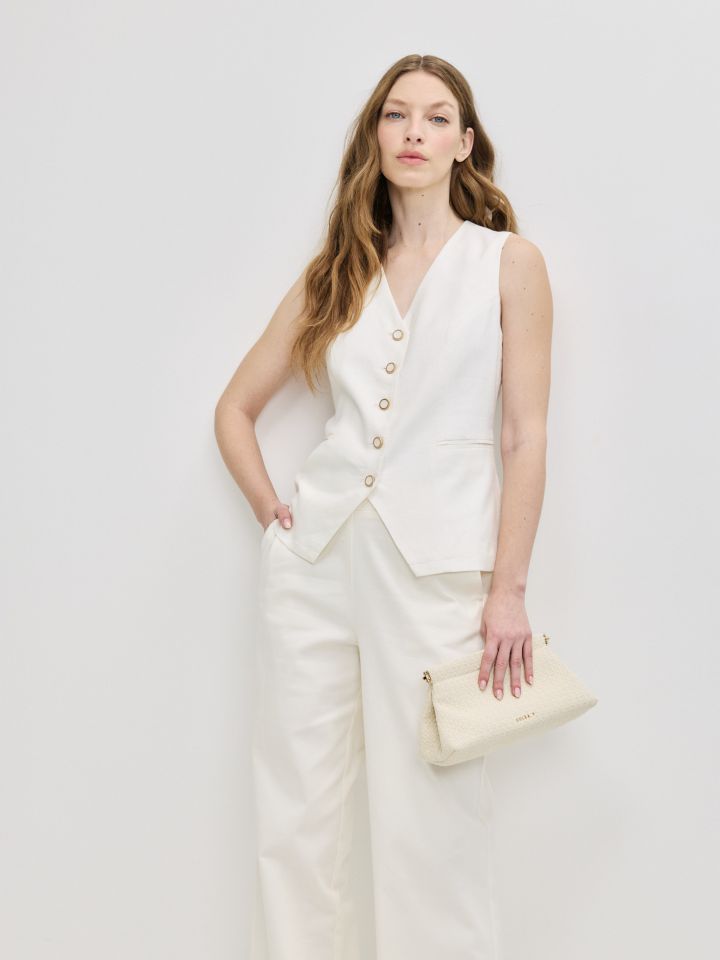 וסט מראה פישתן כפתורים בצבע שמנת