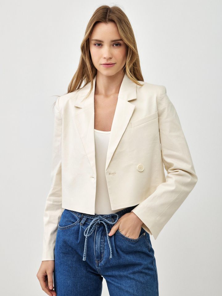 ג’קט מראה פישתן קצר בצבע שמנת