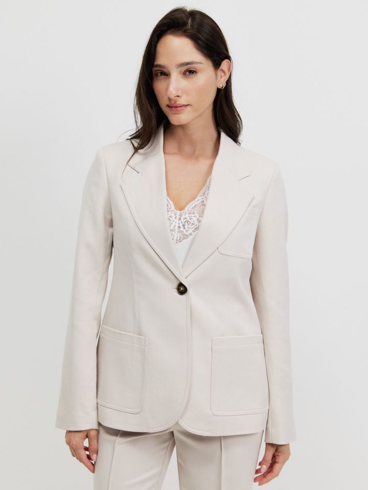 ג’קט כיסים SHIRA בצבע בייז’