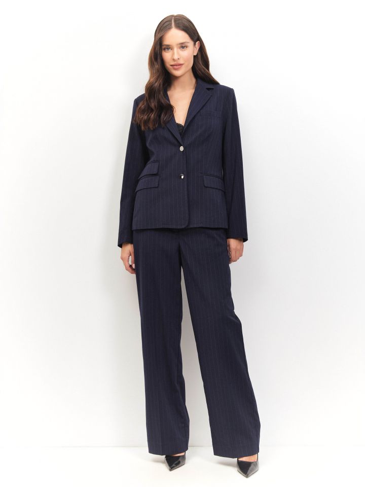 ג’קט פסים בצבע נייבי