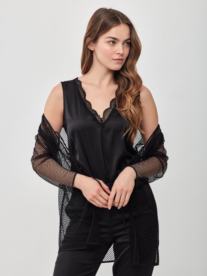 עליונית רשת דמוי יהלומים בצבע שחור