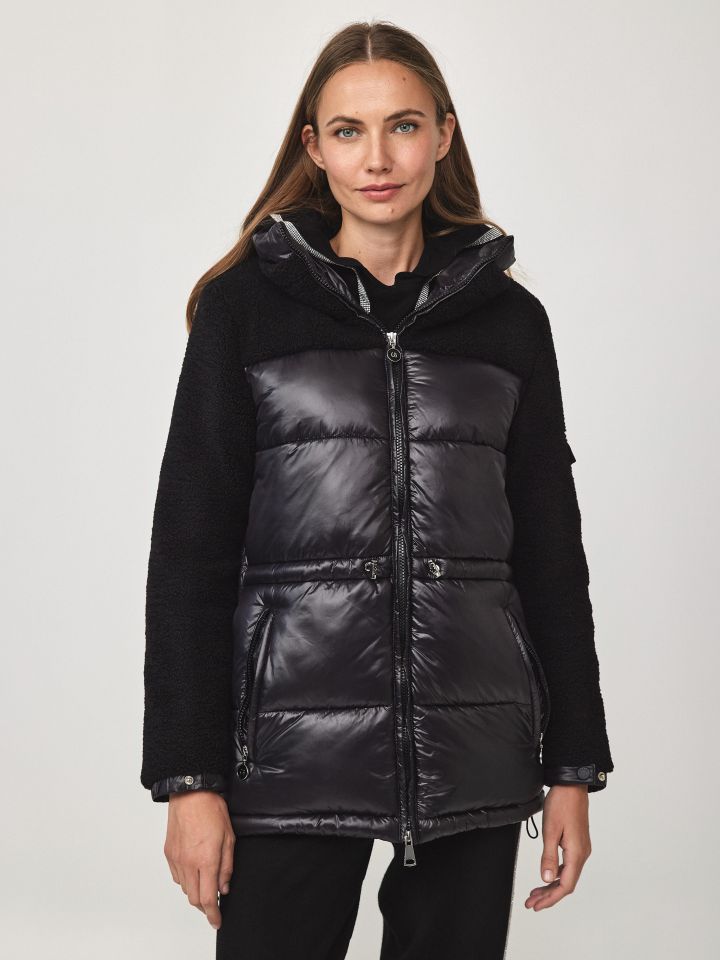 מעיל שילוב מראה פרווה בצבע שחור