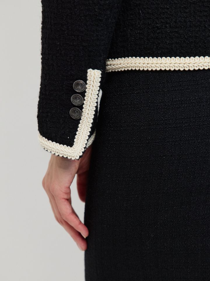 ג’קט מראה בוקלה כיסים שילוב בצבע שחור