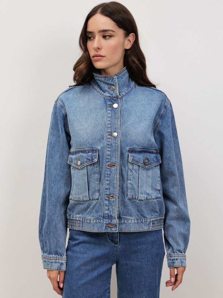 ג’קט ג’ינס גומי במכפלת בצבע ג’ינס