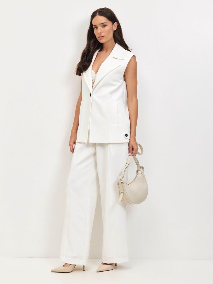 וסט כפתור אחד PARIS בצבע שמנת