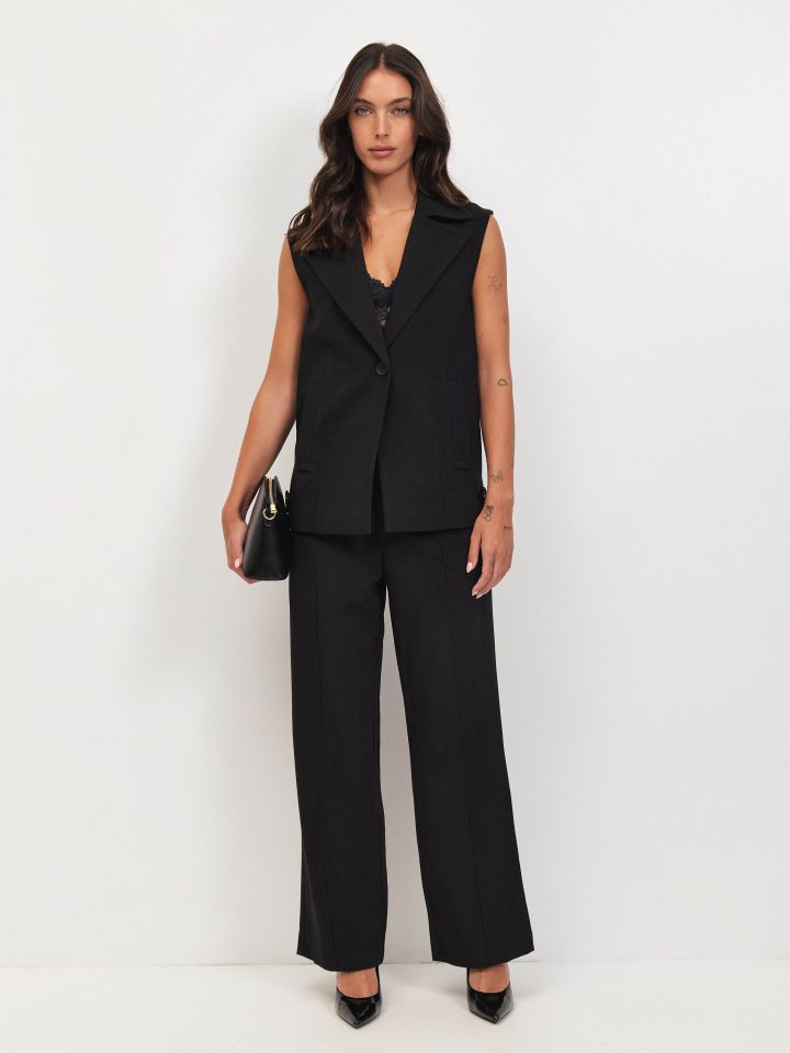 וסט כפתור אחד PARIS בצבע שחור