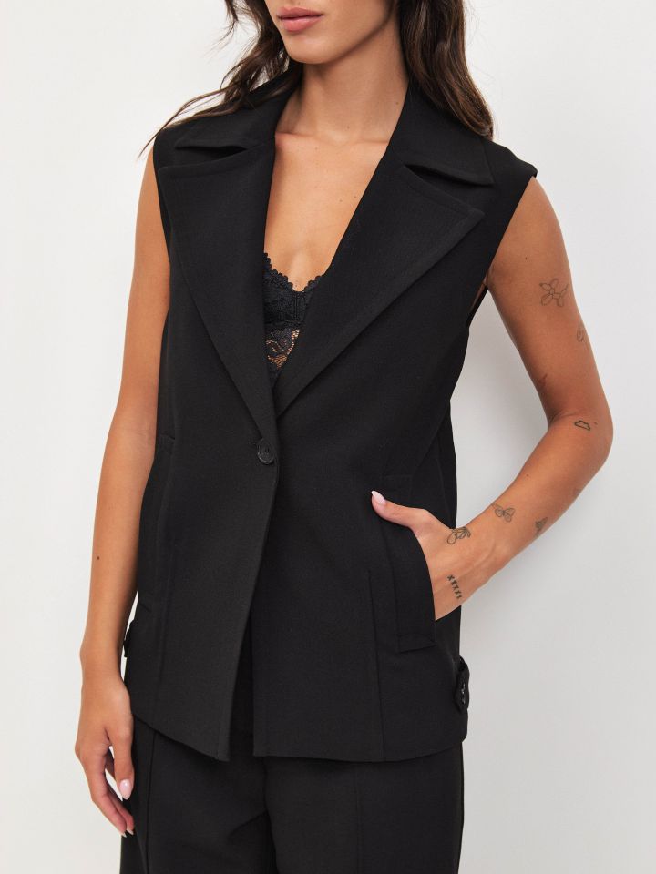 וסט כפתור אחד PARIS בצבע שחור