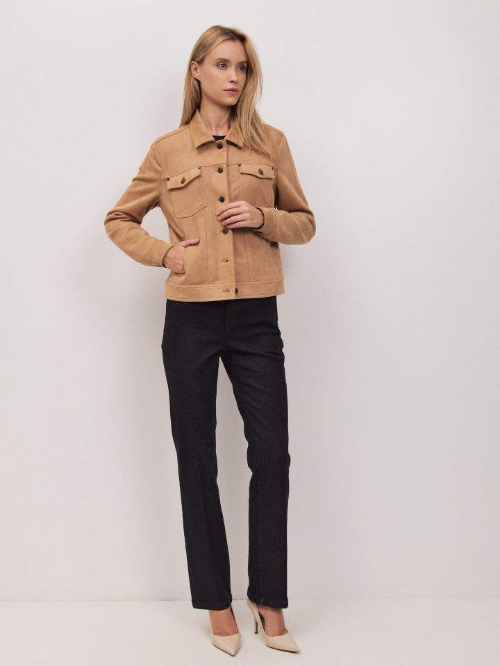 ג’קט דמוי זמש קצר בצבע בייז’