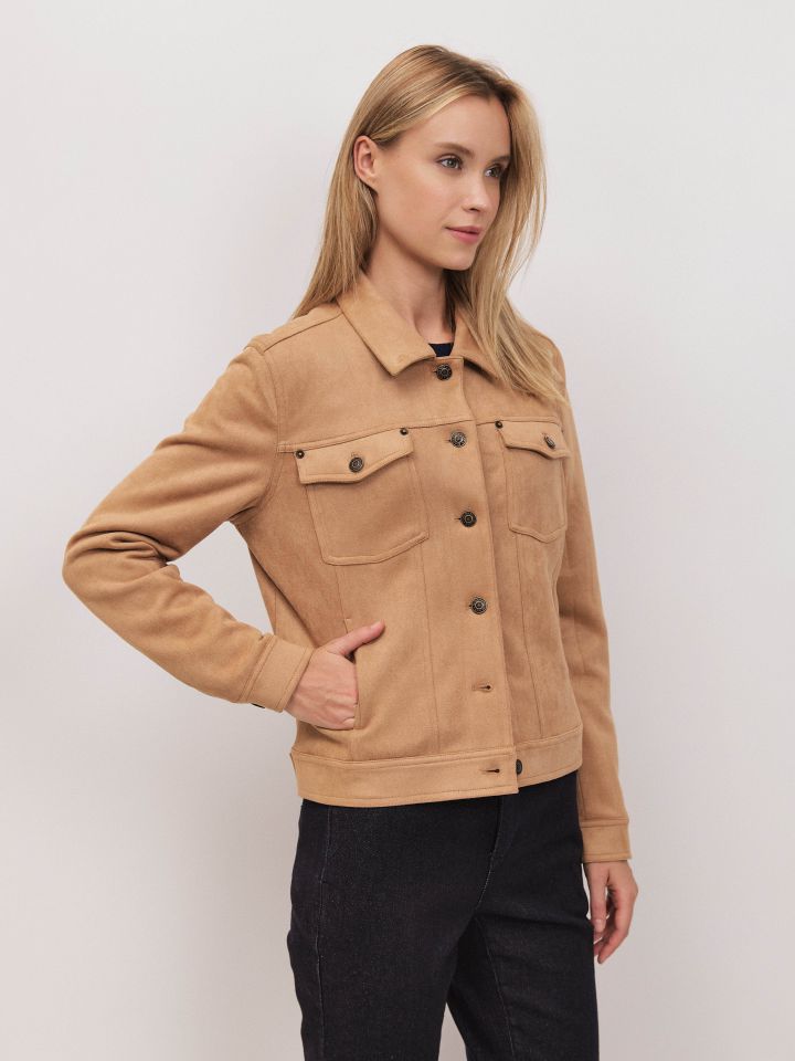 ג’קט דמוי זמש קצר בצבע בייז’