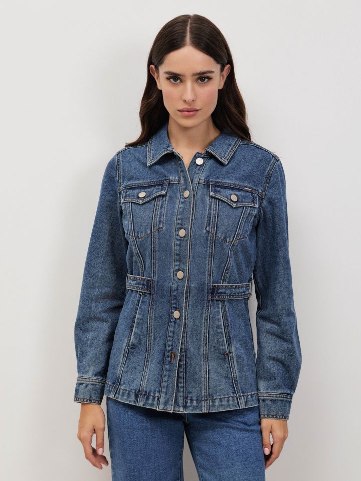 ג’קט ג’ינס חגורה בצבע ג’ינס