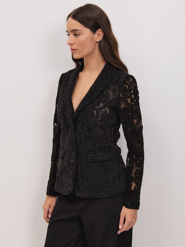 ג’קט תחרה קטיפה בצבע שחור