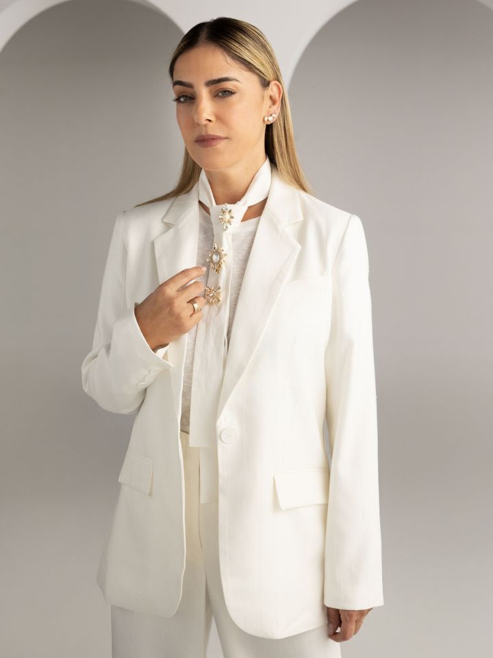 ג’קט פסי פייטים בצבע אופוויט