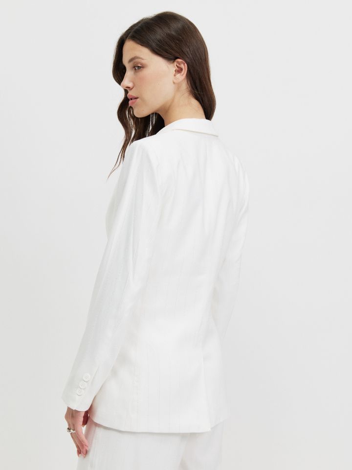 ג’קט פסי פייטים בצבע אופוויט