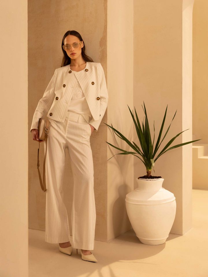 ג’קט פסים בצבע שמנת