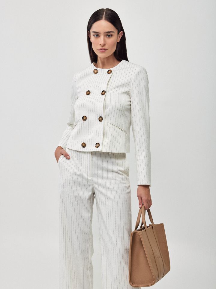 ג’קט פסים בצבע שמנת