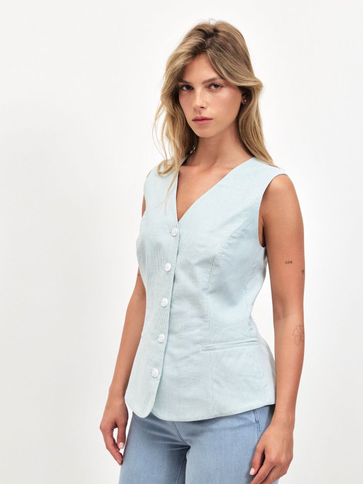 וסט פסים בצבע ירוק