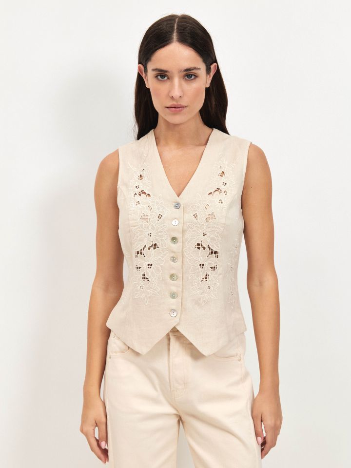 וסט מראה פישתן ריקמות בצבע טיבעי