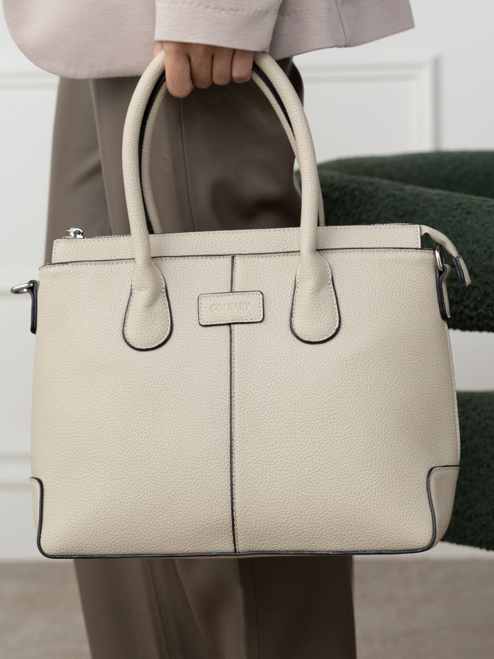 תיק יד גדול תיפורים בצבע בייז’