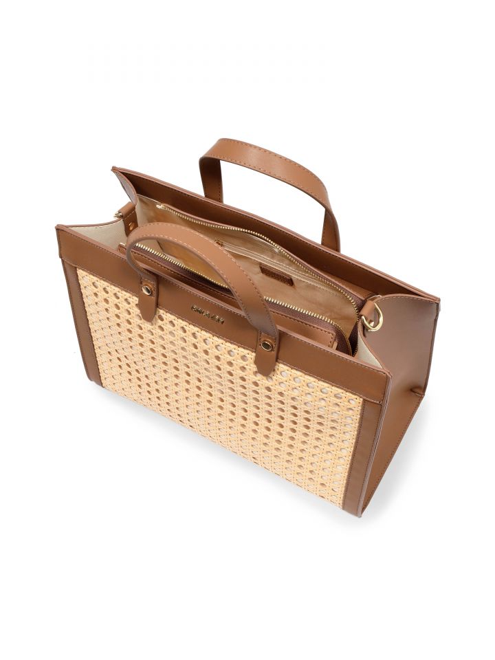 תיק שילוב קש ודמוי עור בצבע קאמל
