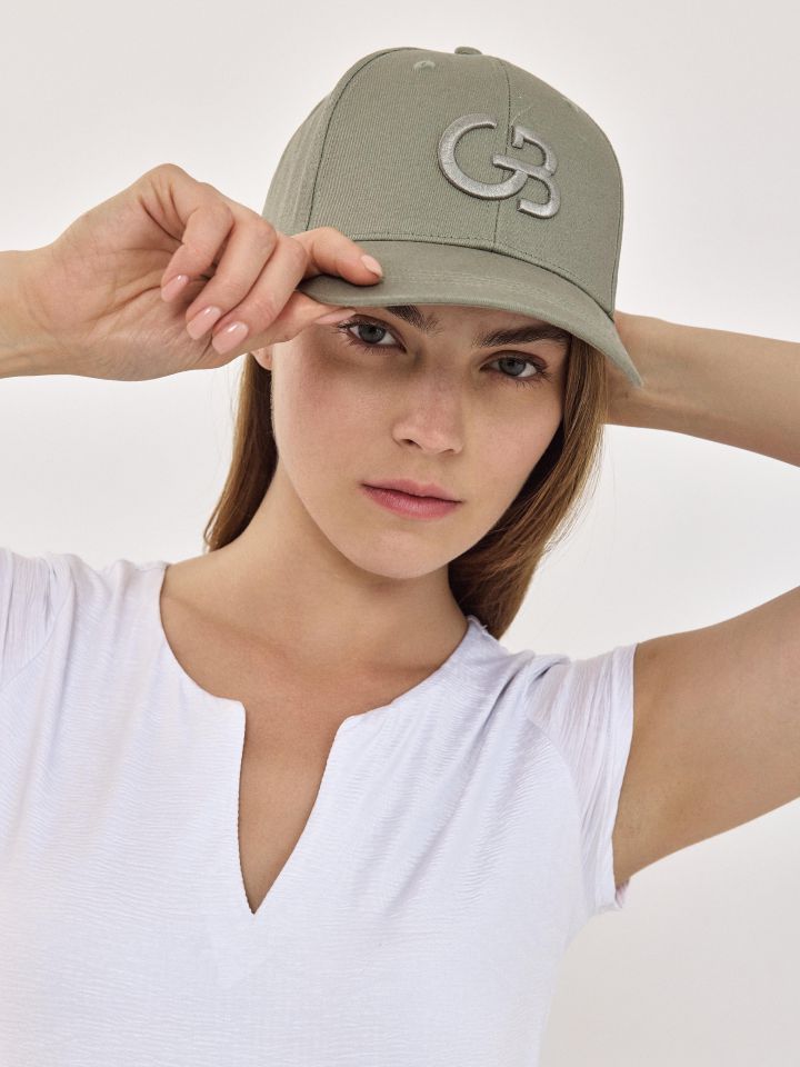 כובע קסקט GOLBARY בצבע ירוק בינוני