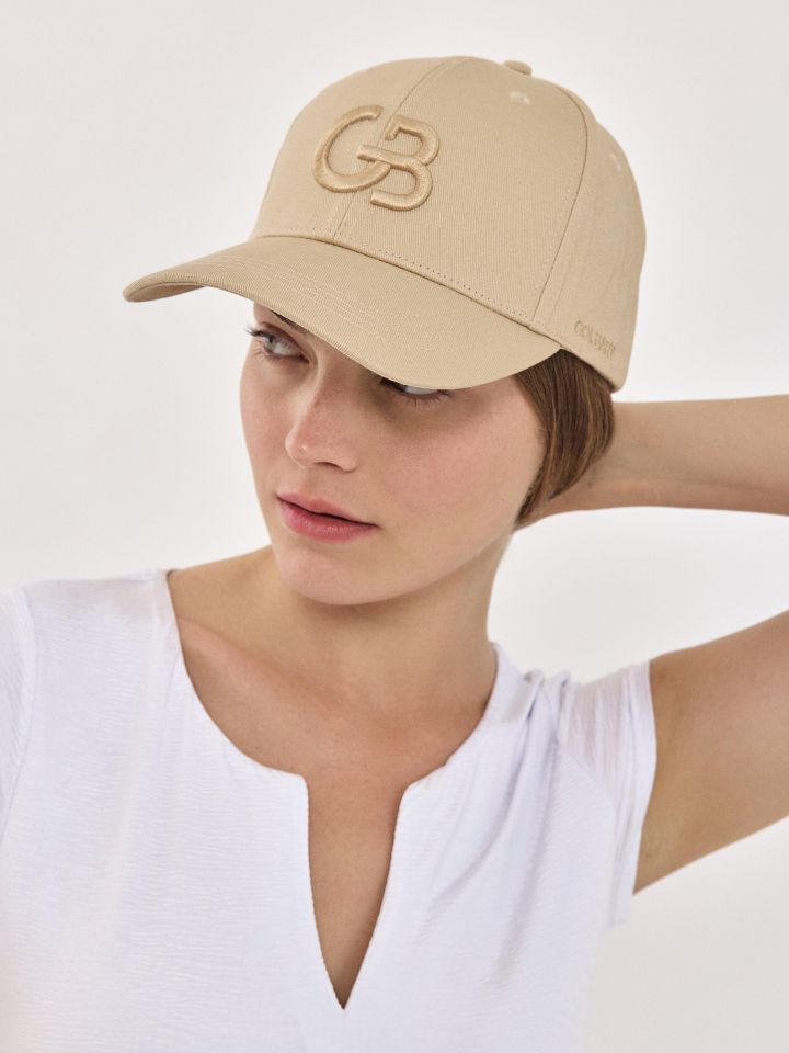 כובע קסקט GOLBARY בצבע בייז קפוצינו