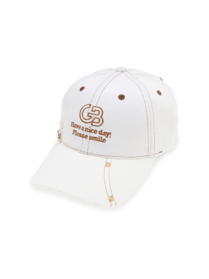 כובע ג’ינס בצבע אופוויט