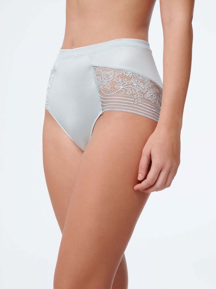 תחתון מקסי תחרה 6305-P בצבע גוף