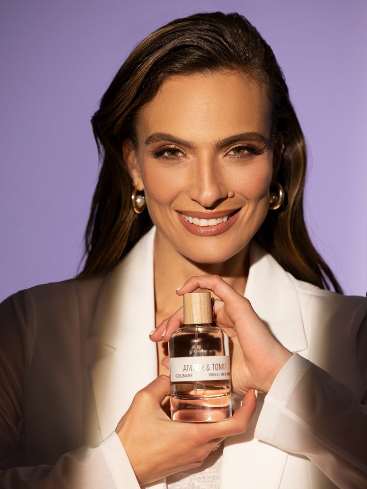 בושם AMBER & TONKA בצבע טיבעי