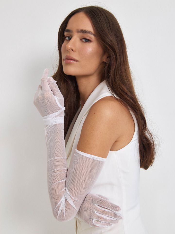 כפפות שיפון בצבע לבן