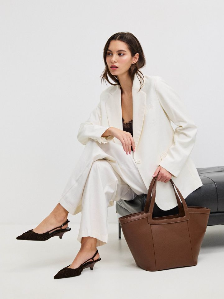 תיק יד LONDON בצבע חום